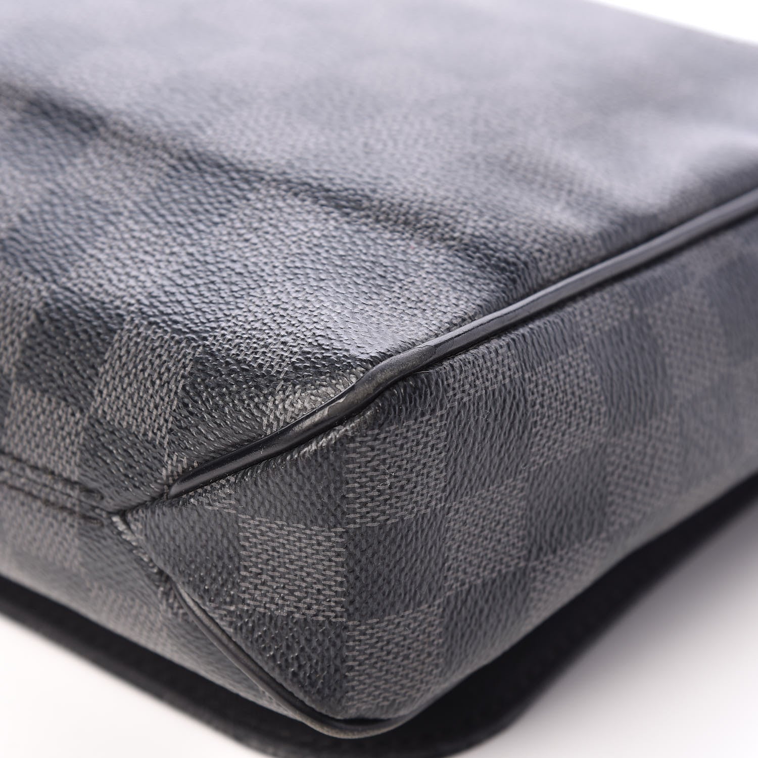 Louis Vuitton Damier Graphite District PM 13 of 18