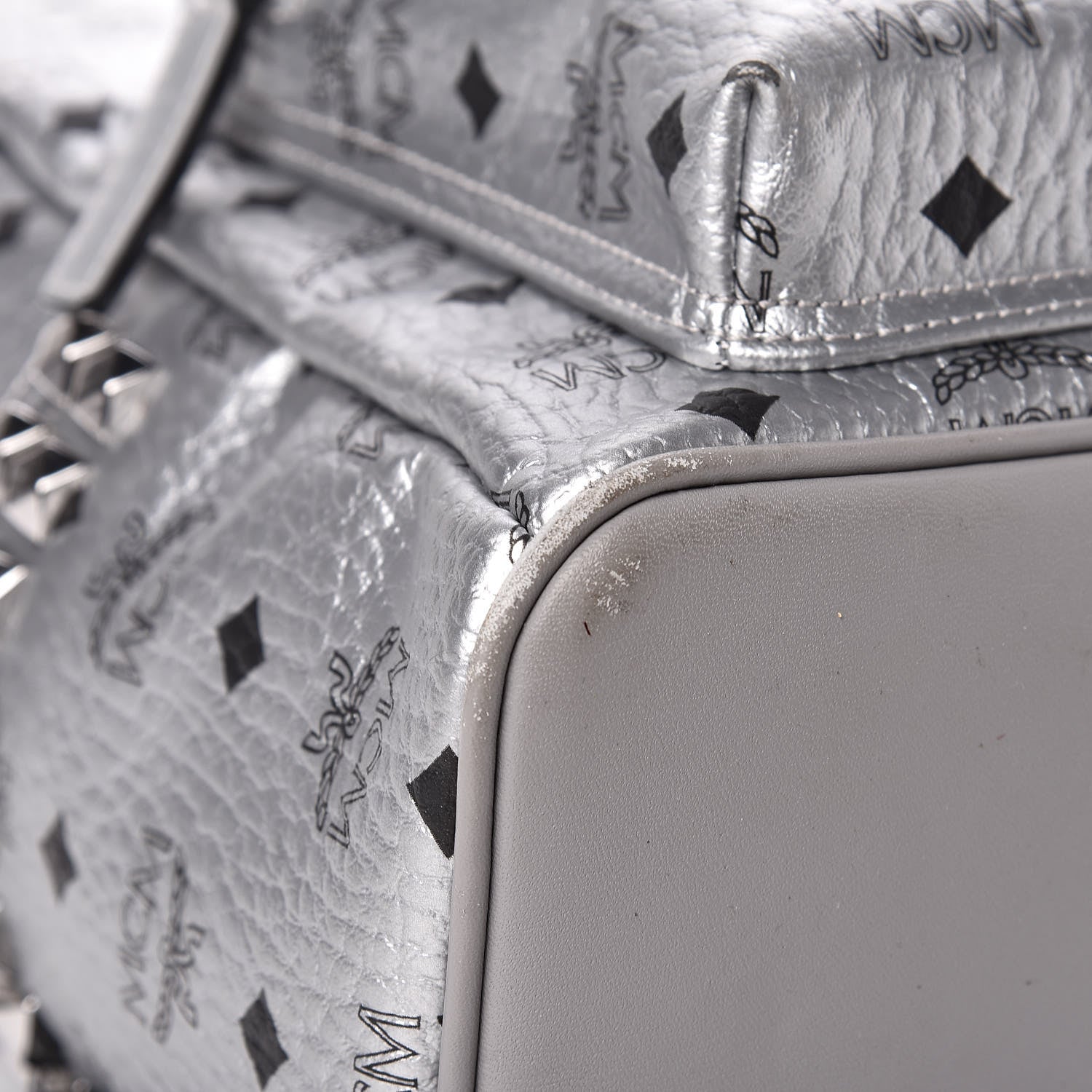 MCM Metallic Visetos Medium Side Stud Stark Backpack Berlin Silver 10 of 14