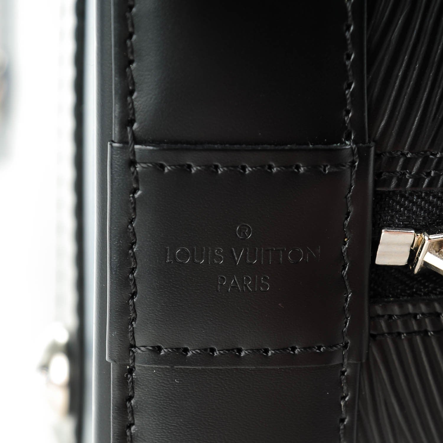 Louis Vuitton Epi Alma MM Black 5 of 8