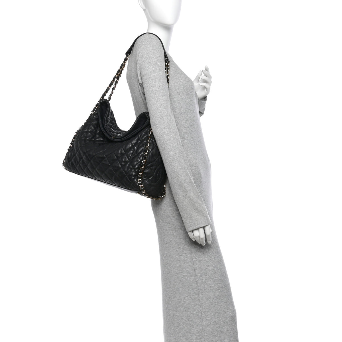 Calfskin Quilted Large Chain Me Hobo Black