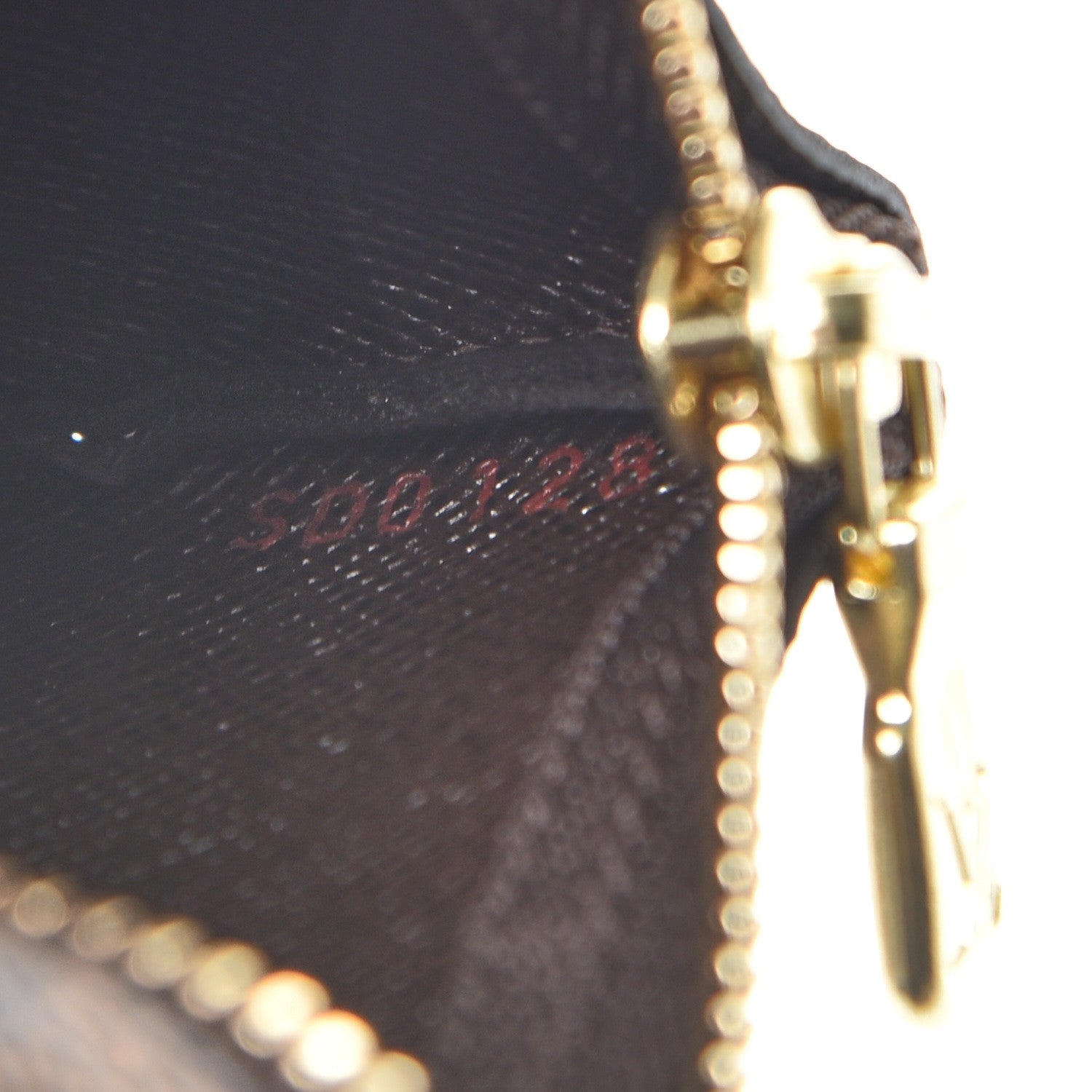 Louis Vuitton Damier Ebene Key Pouch 7 of 8