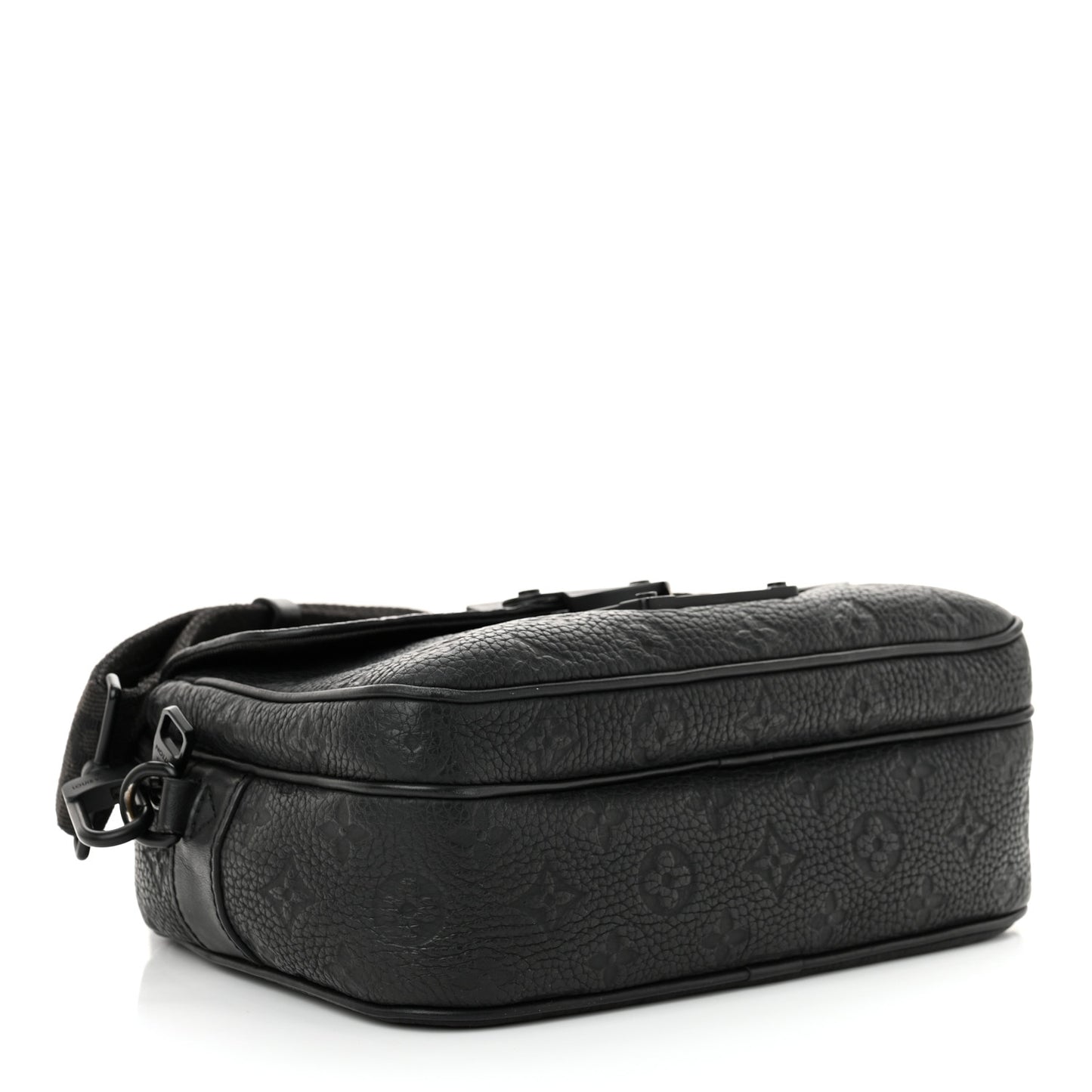 Taurillon Monogram S Lock Messenger Black