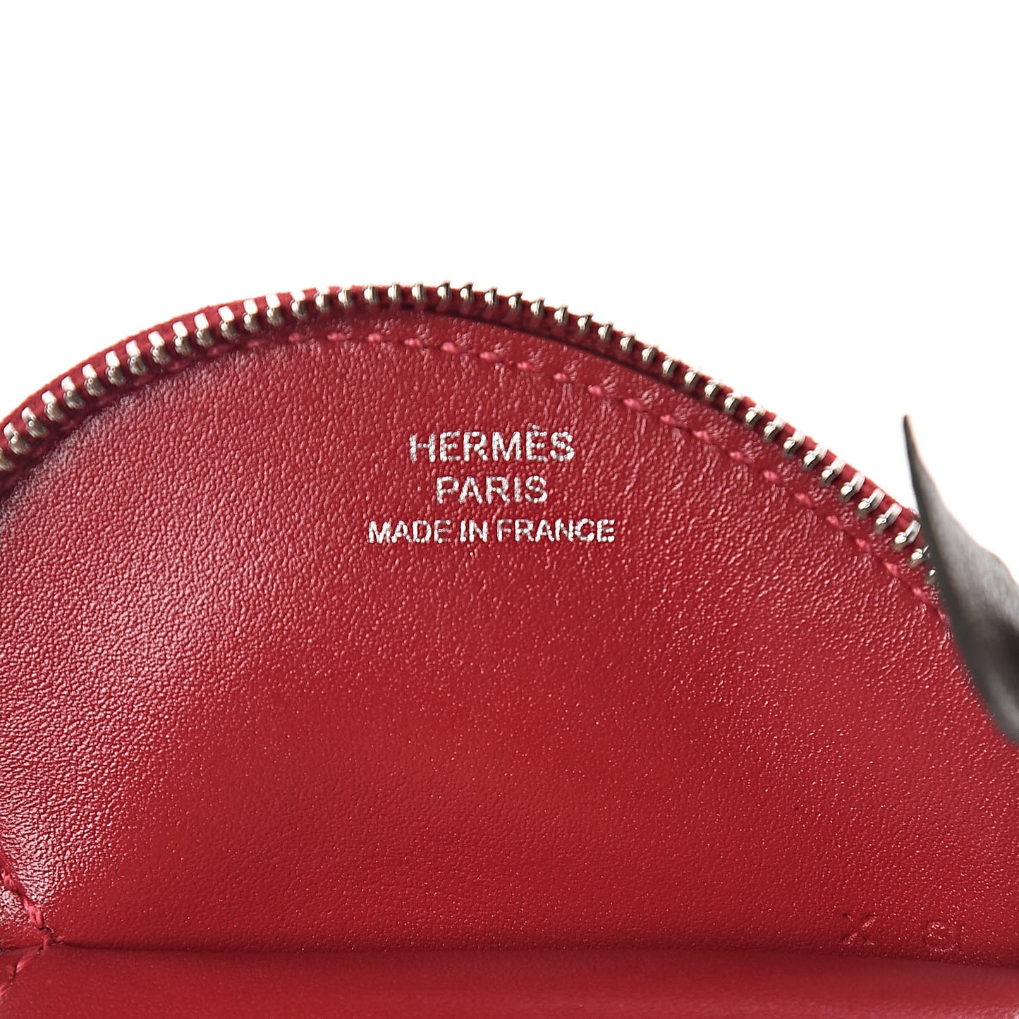 Tadelakt Tutti Frutti Pomme Coin Purse Wristlet Rouge Vif