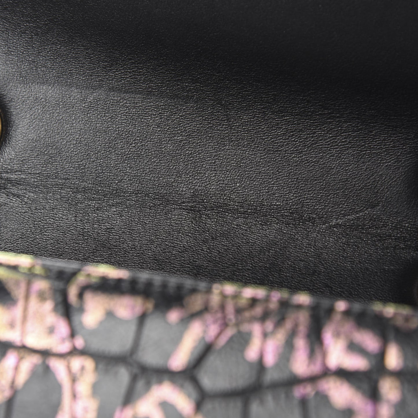 Calfskin Crocodile Embossed Graffiti 2.55 Mini Cocodile Reissue Flap Black Pink