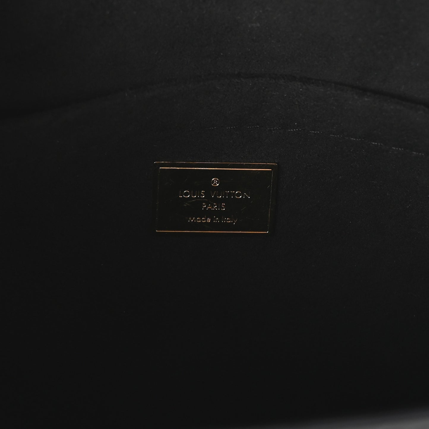 Vernis Epi Monogram Spring Street Black