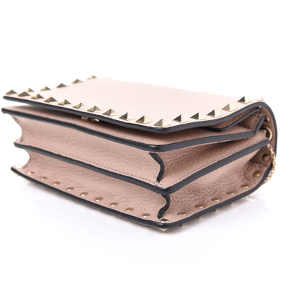 Valentino Garavani Pebbled Calfskin Rockstud Wallet on Chain Poudre 6 of 10