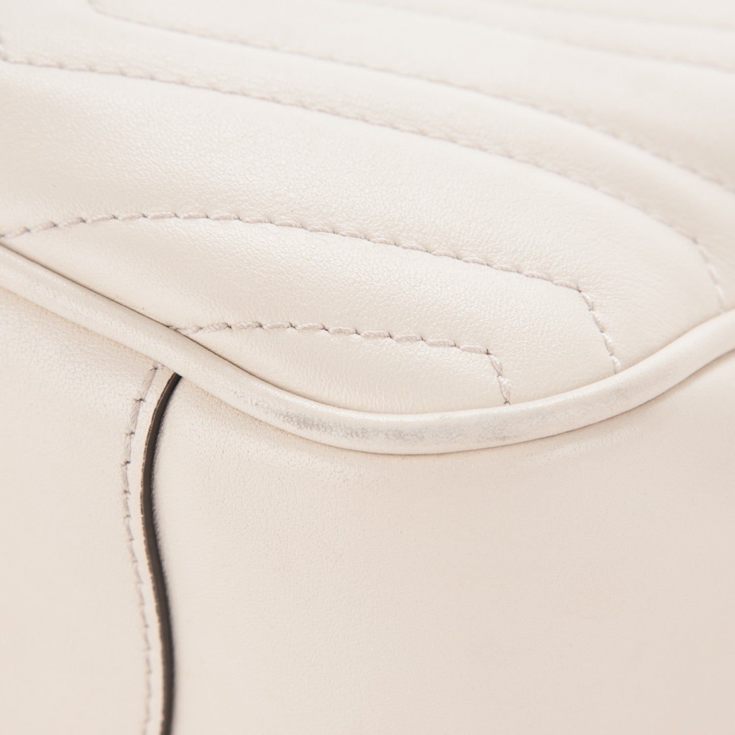 Gucci Calfskin Matelasse Medium GG Marmont Chain Shoulder Bag Mystic White 9 of 11