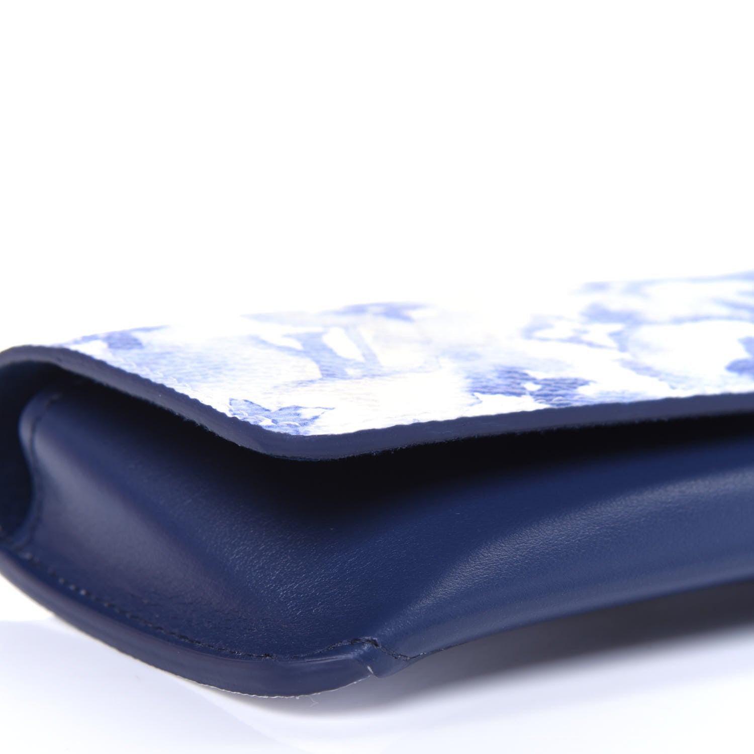 Louis Vuitton Monogram Watercolor Woody Glasses Case Blue 7 of 9
