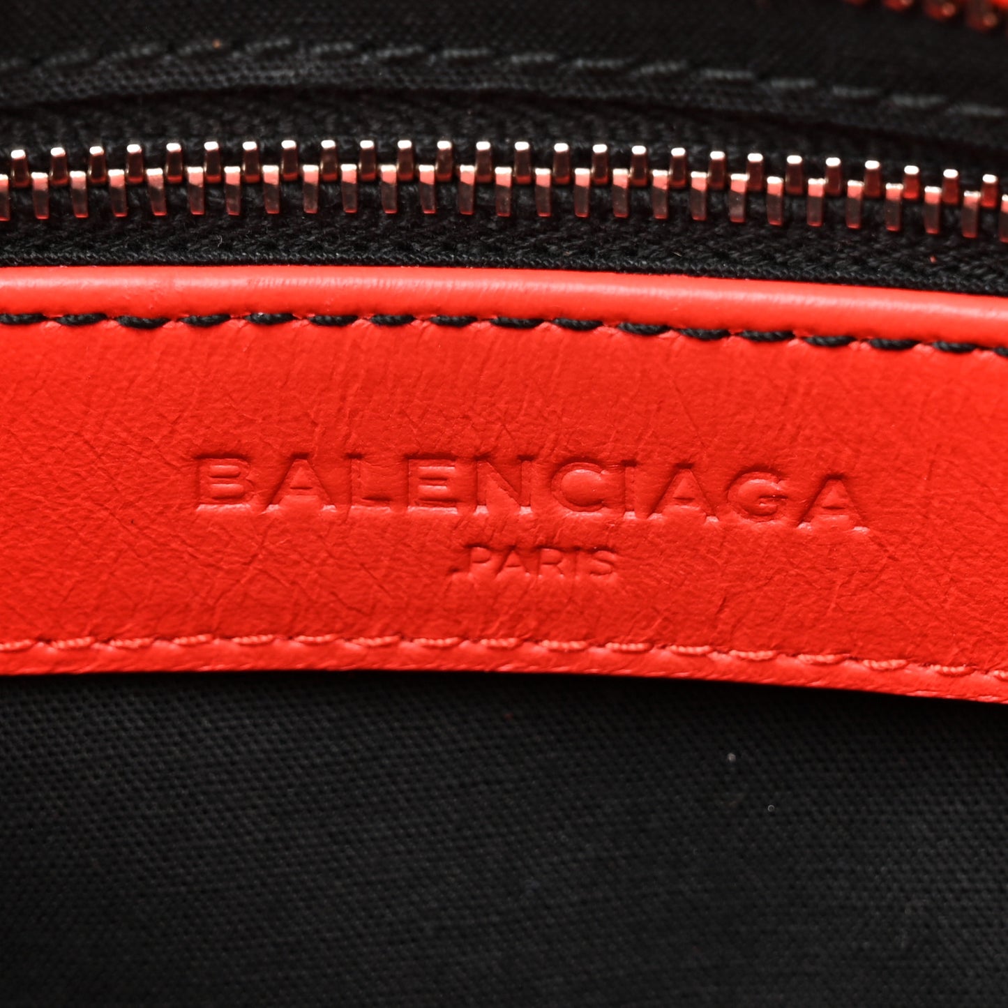 Matte Goatskin Rubber Covered Classic Hardware Mini City Rouge Coquelicot Rouge Braise