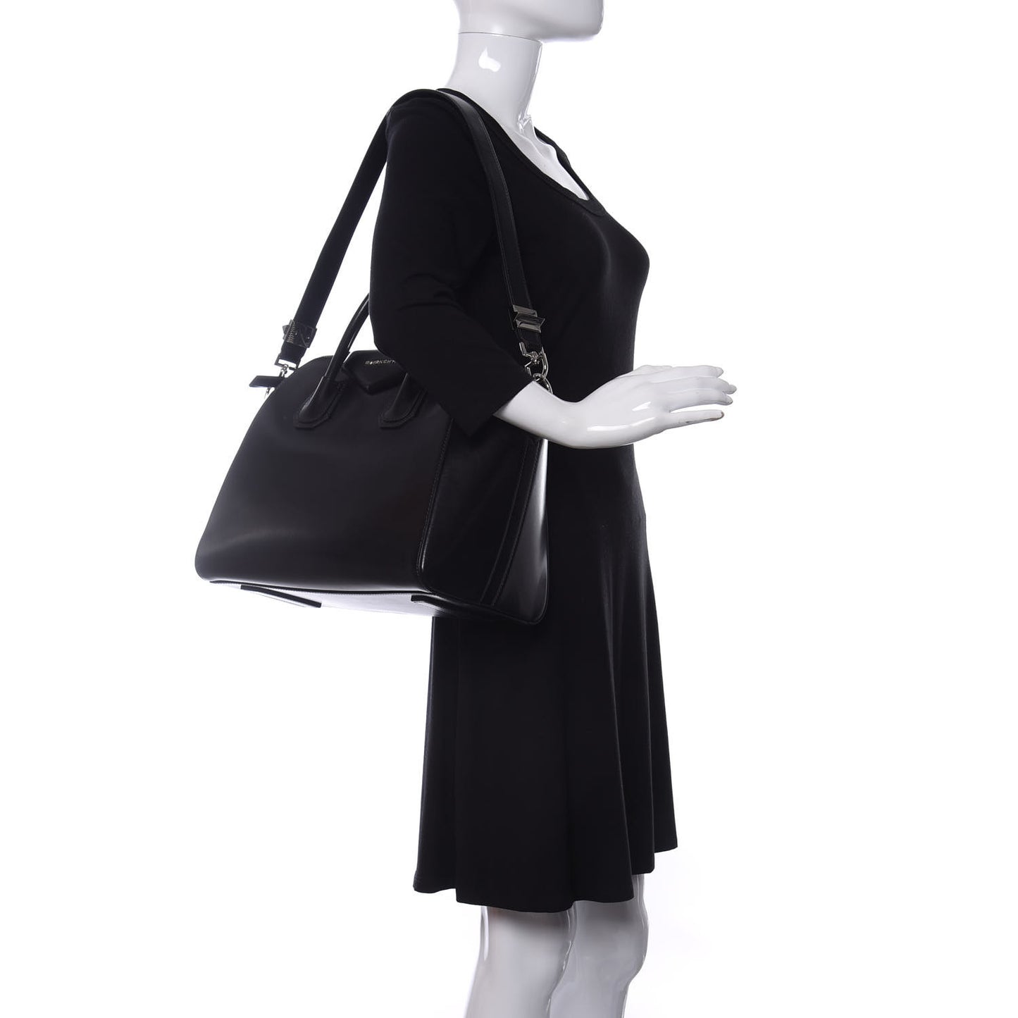 Shiny Lord Calfskin Medium Antigona Black