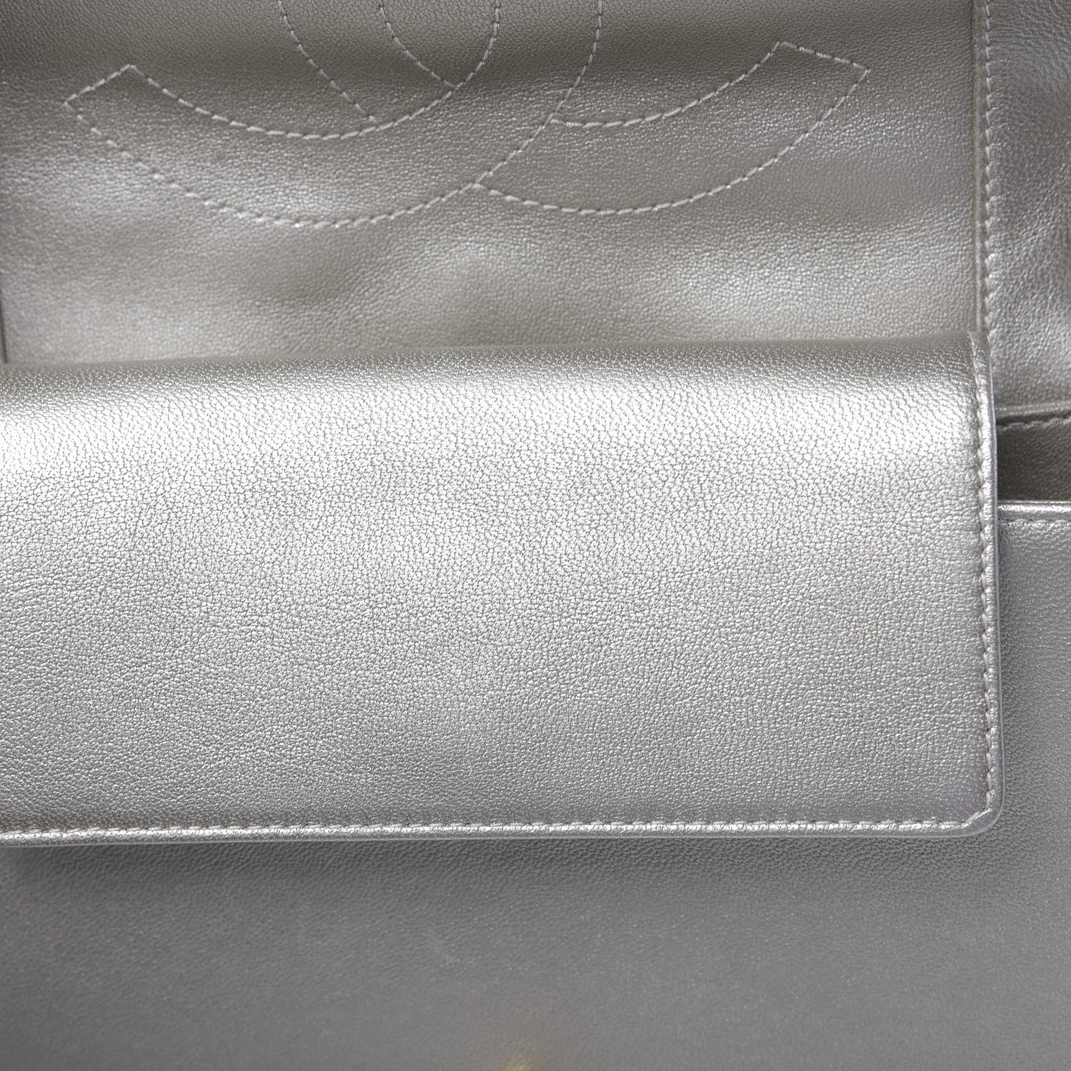 Chanel Metallic Sheepskin Chevron Quilted Medium Vintage Mademoiselle Flap Light Gold 10 of 12