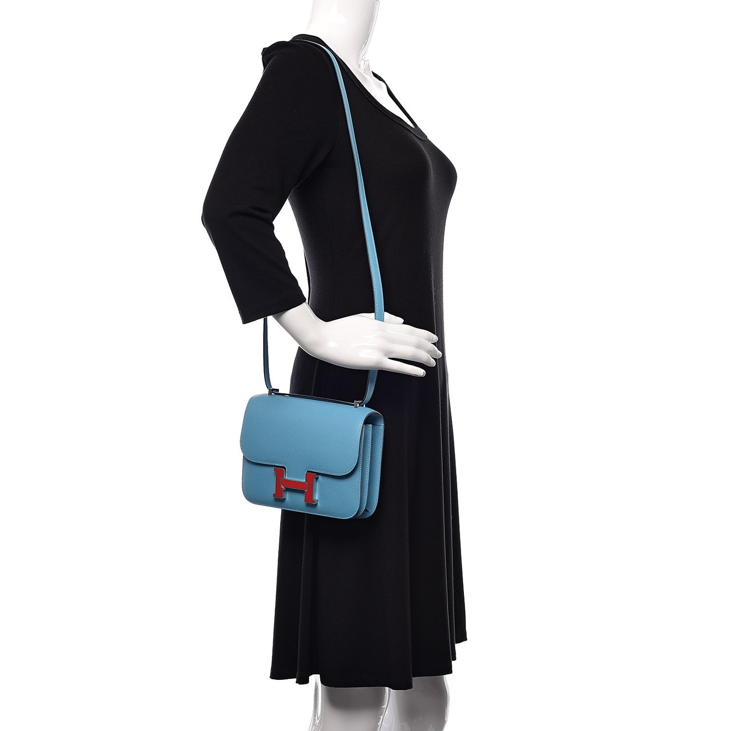 Epsom Constance 18 Bleu Du Nord Rouge De Coeur
