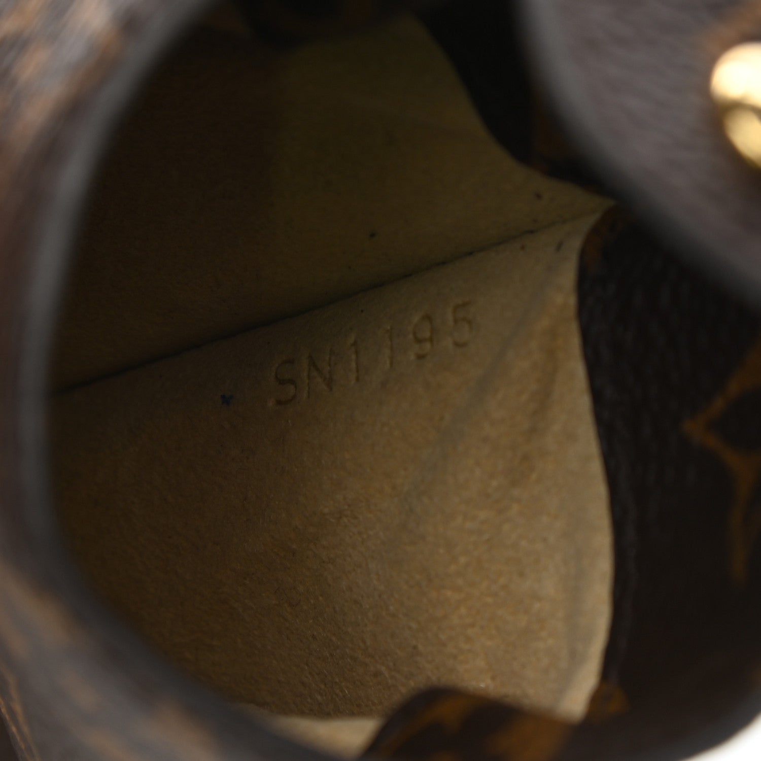 Louis Vuitton Monogram Sunglasses Case MM 6 of 6