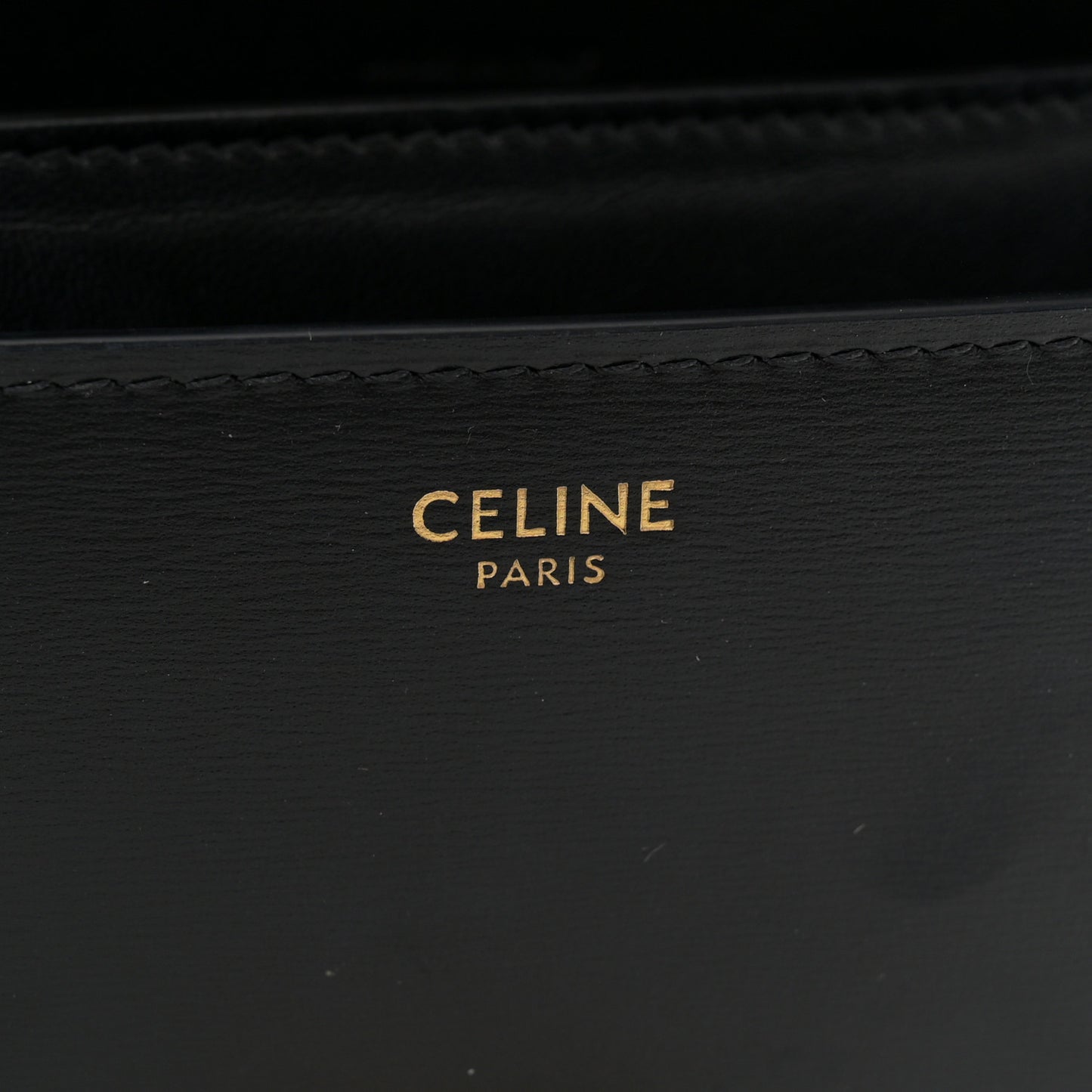 Box Calfskin Medium Classic Box Flap Bag Black