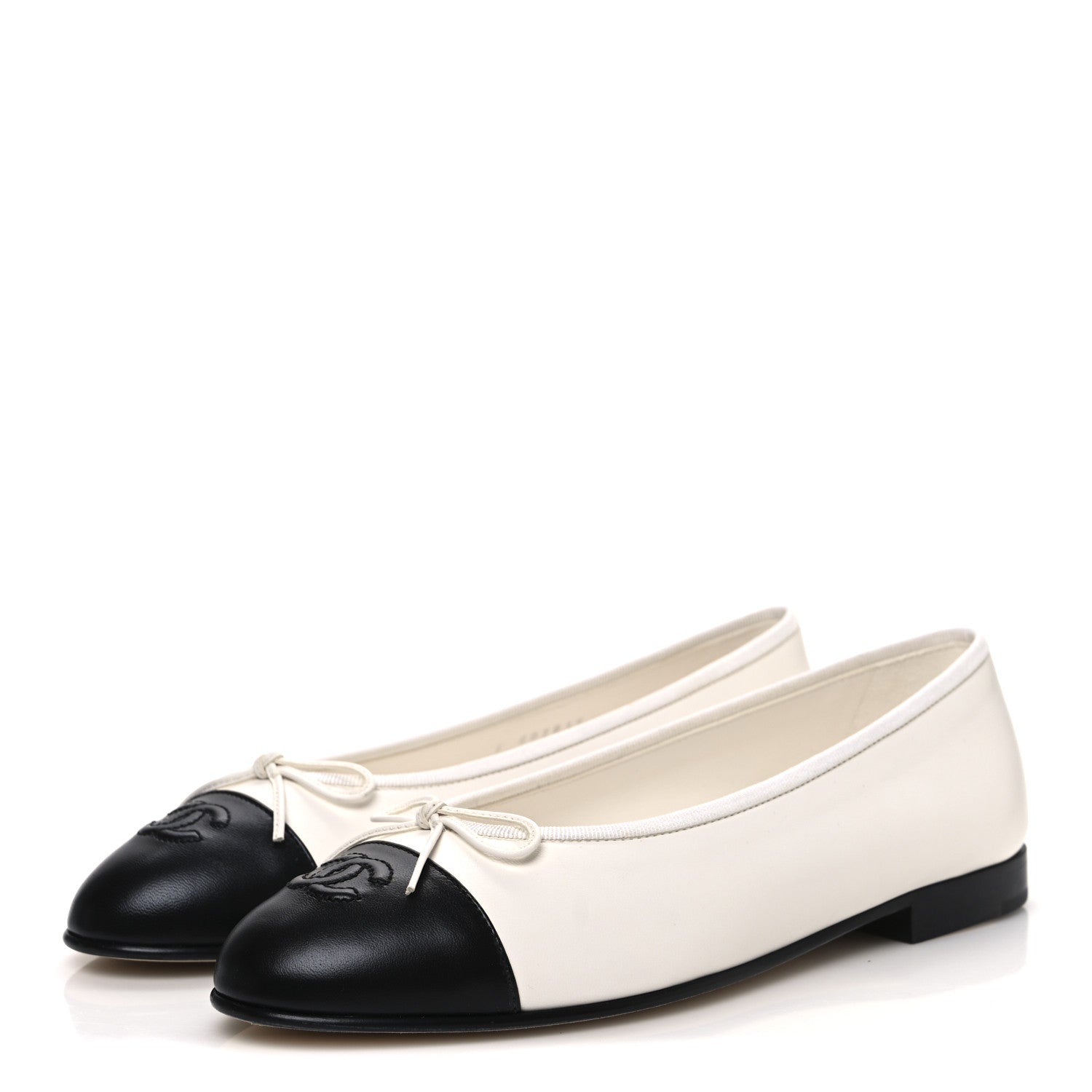 Chanel Lambskin Cap Toe CC Ballerina Flats 38.5 White Black 4 of 11