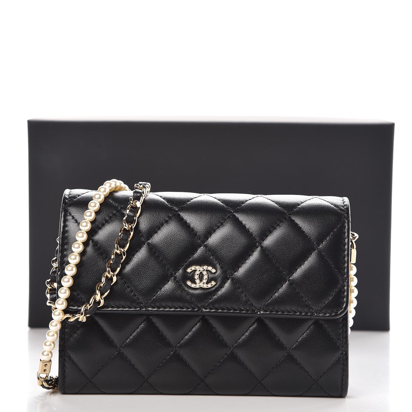 Lambskin Quilted Small Clutch With Pearl Chain Black