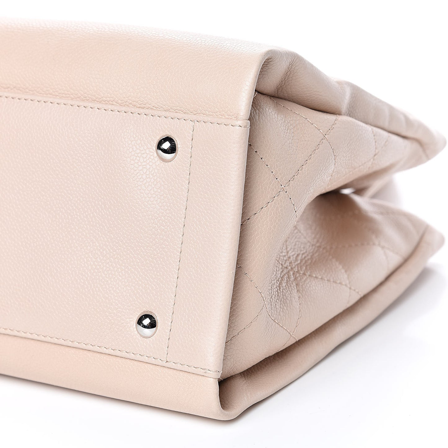Caviar CC Tote Beige