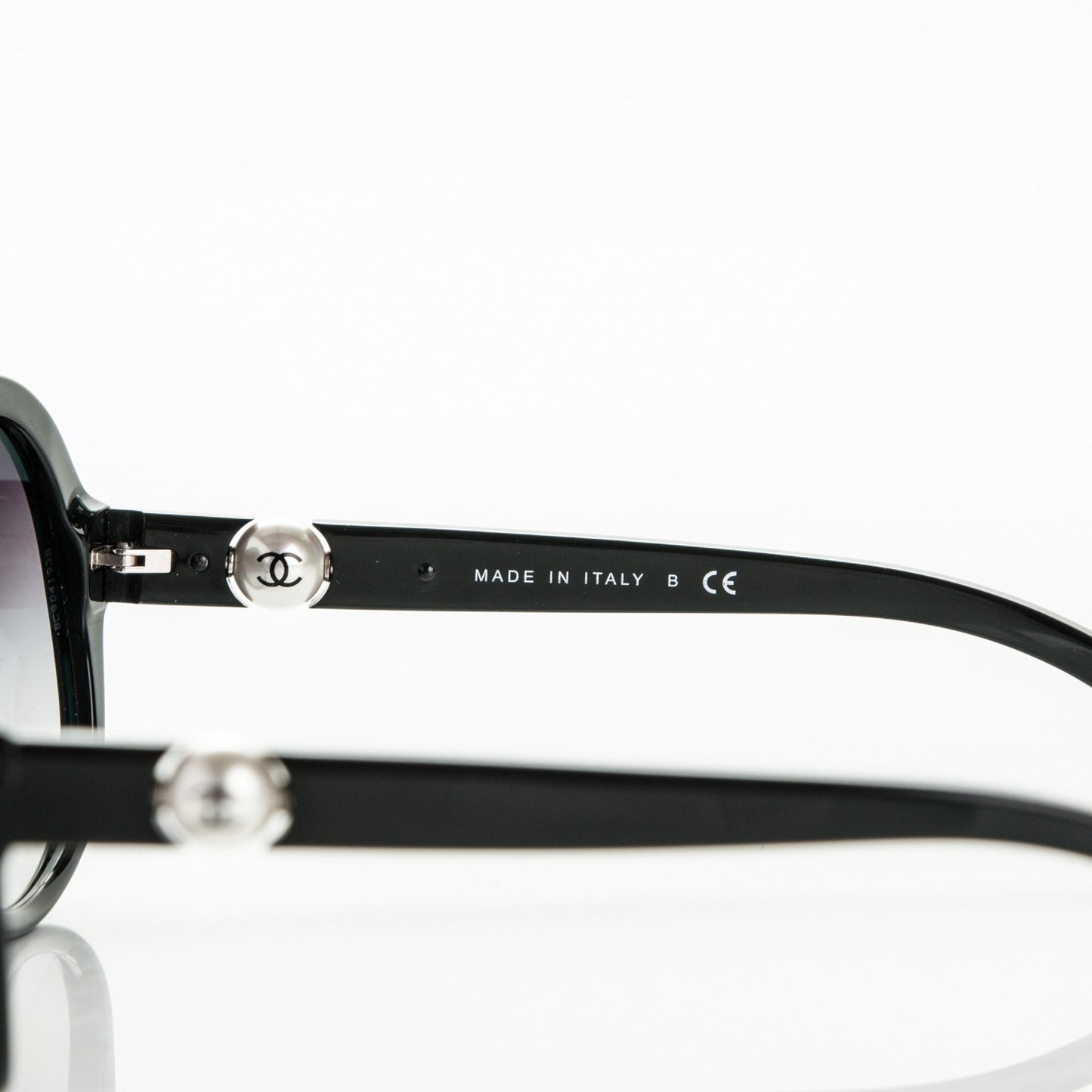 CC Pearl Sunglasses 5211-H Black