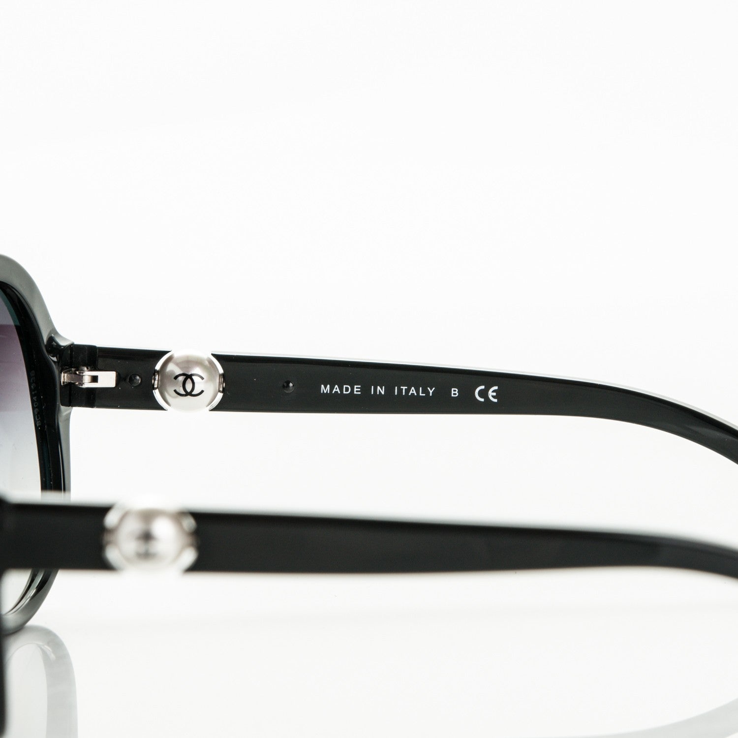 Chanel CC Pearl Sunglasses 5211-H Black 4 of 7