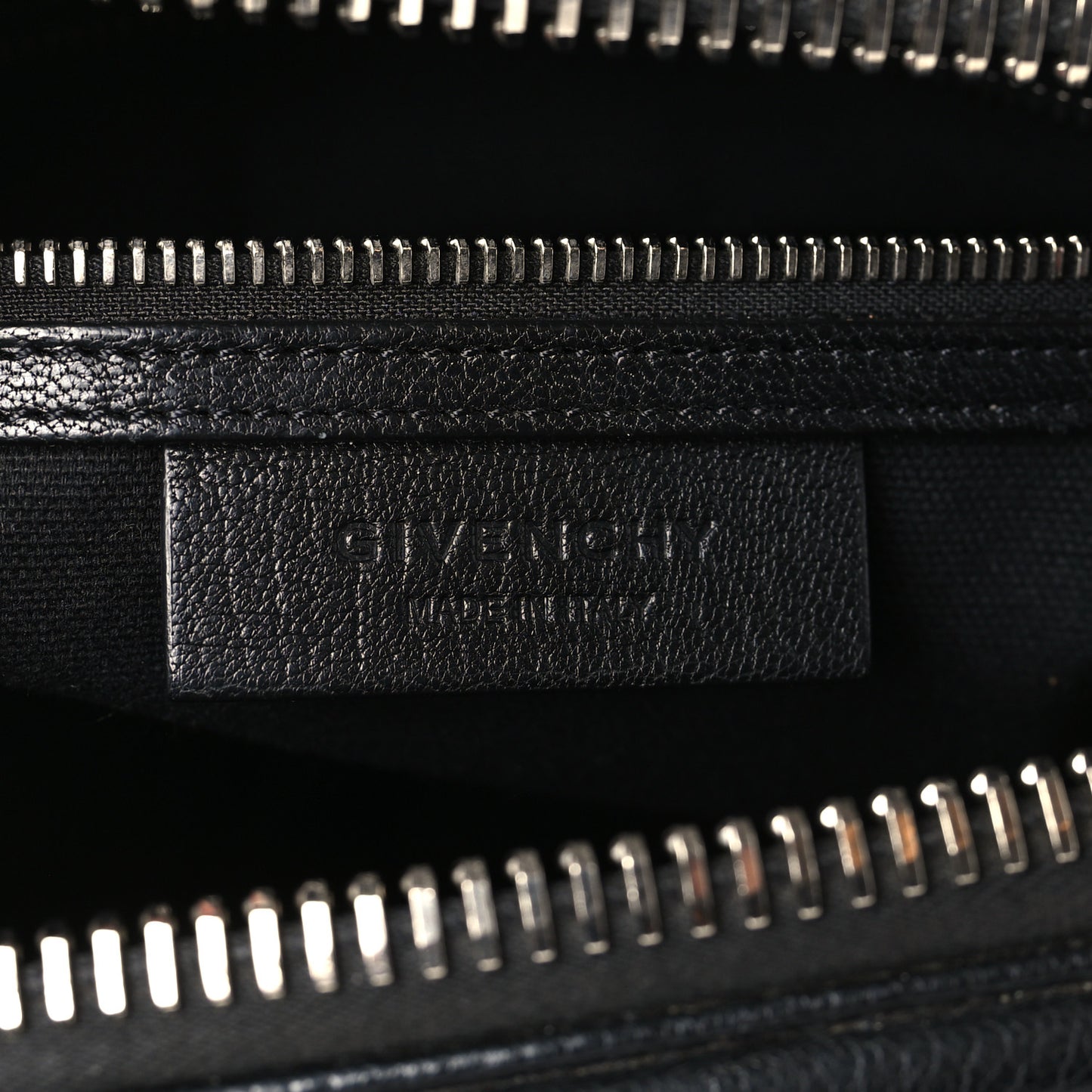 Sugar Goatskin Small Antigona Black