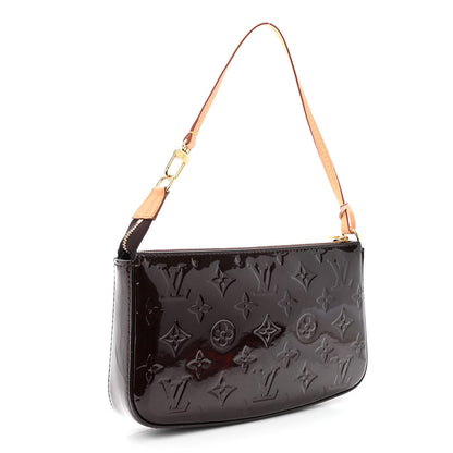 Louis Vuitton Vernis Pochette Accessories NM Amarante 3 of 9