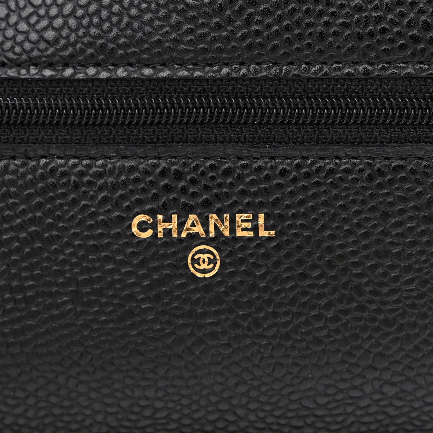 Caviar Quilted Wallet on Chain WOC Black