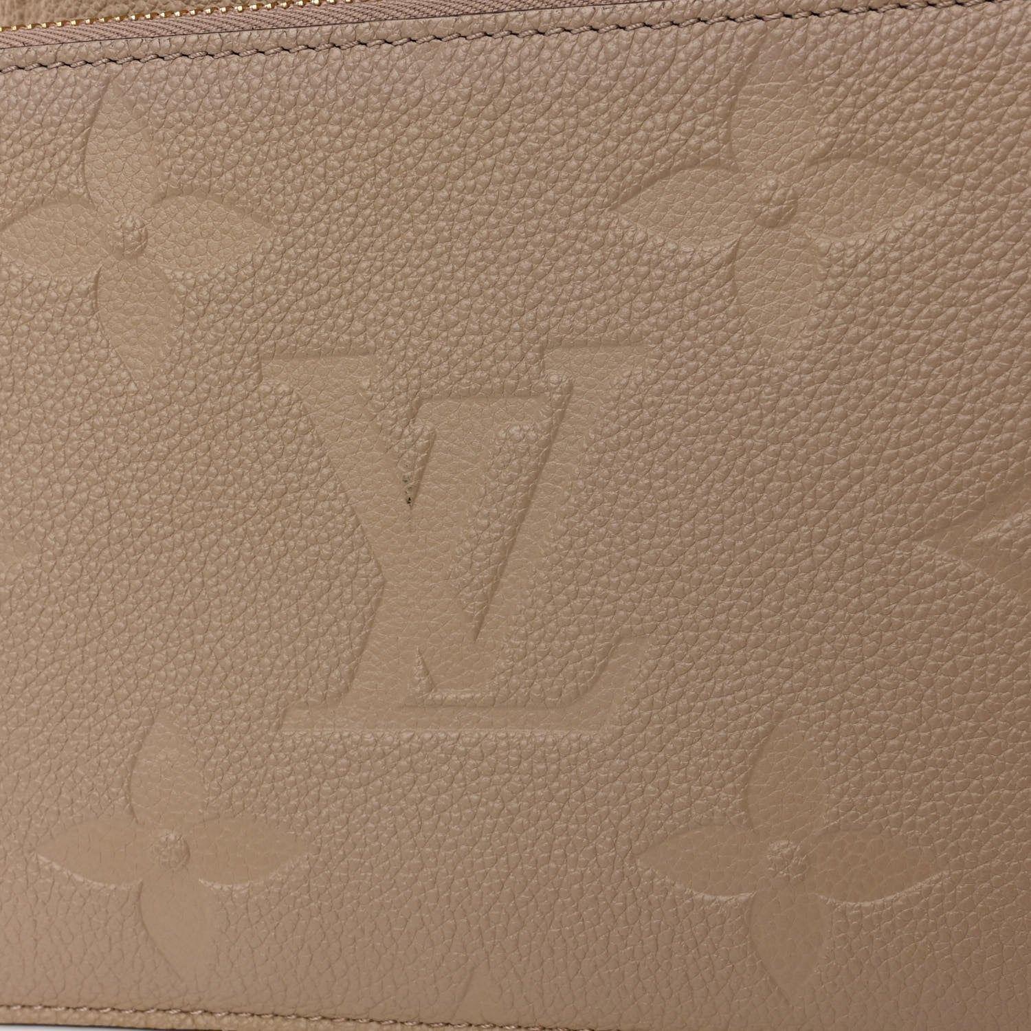 Louis Vuitton Empreinte Monogram Giant Neverfull MM Tourterelle 11 of 12