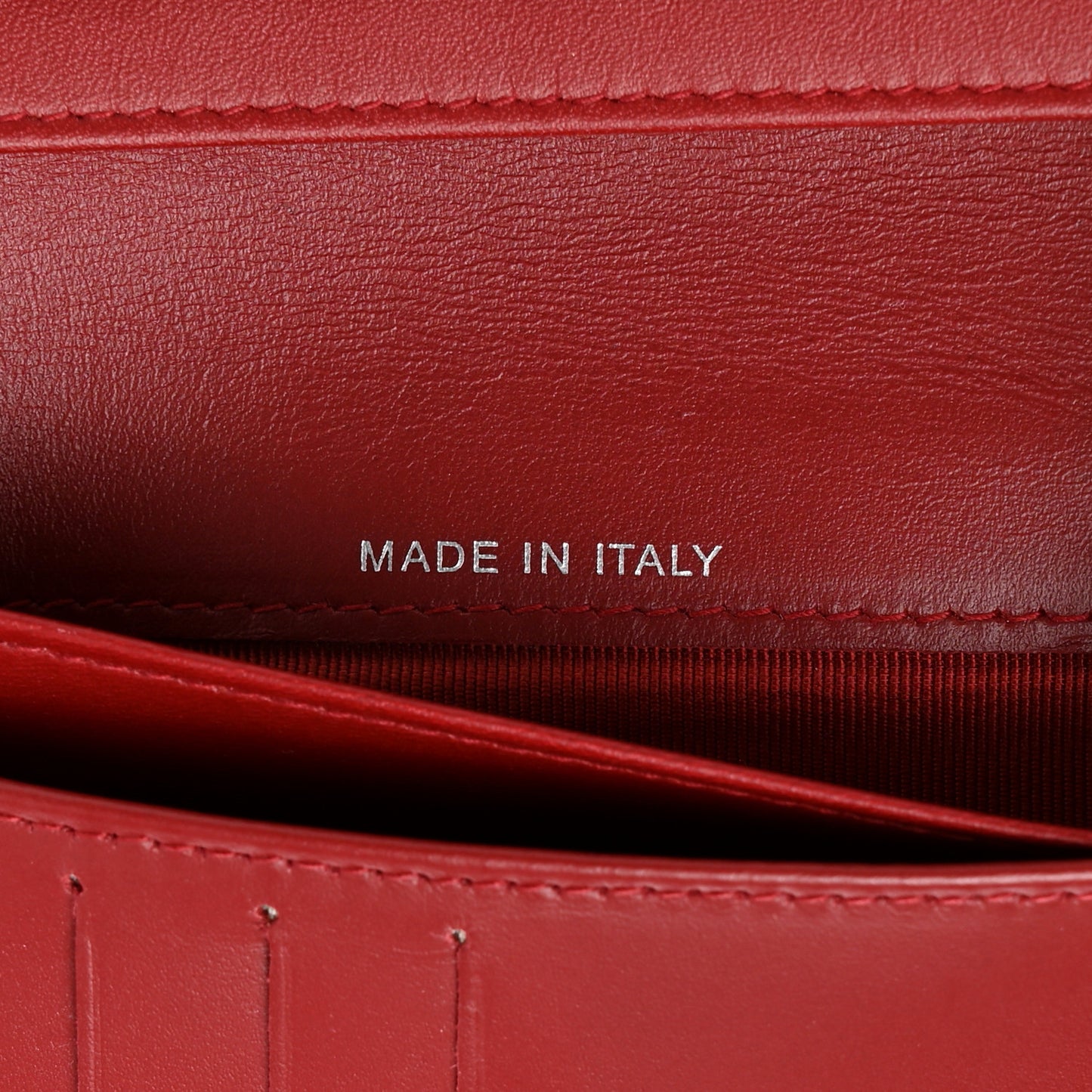 Caviar Quilted Zipped Pocket Wallet Red