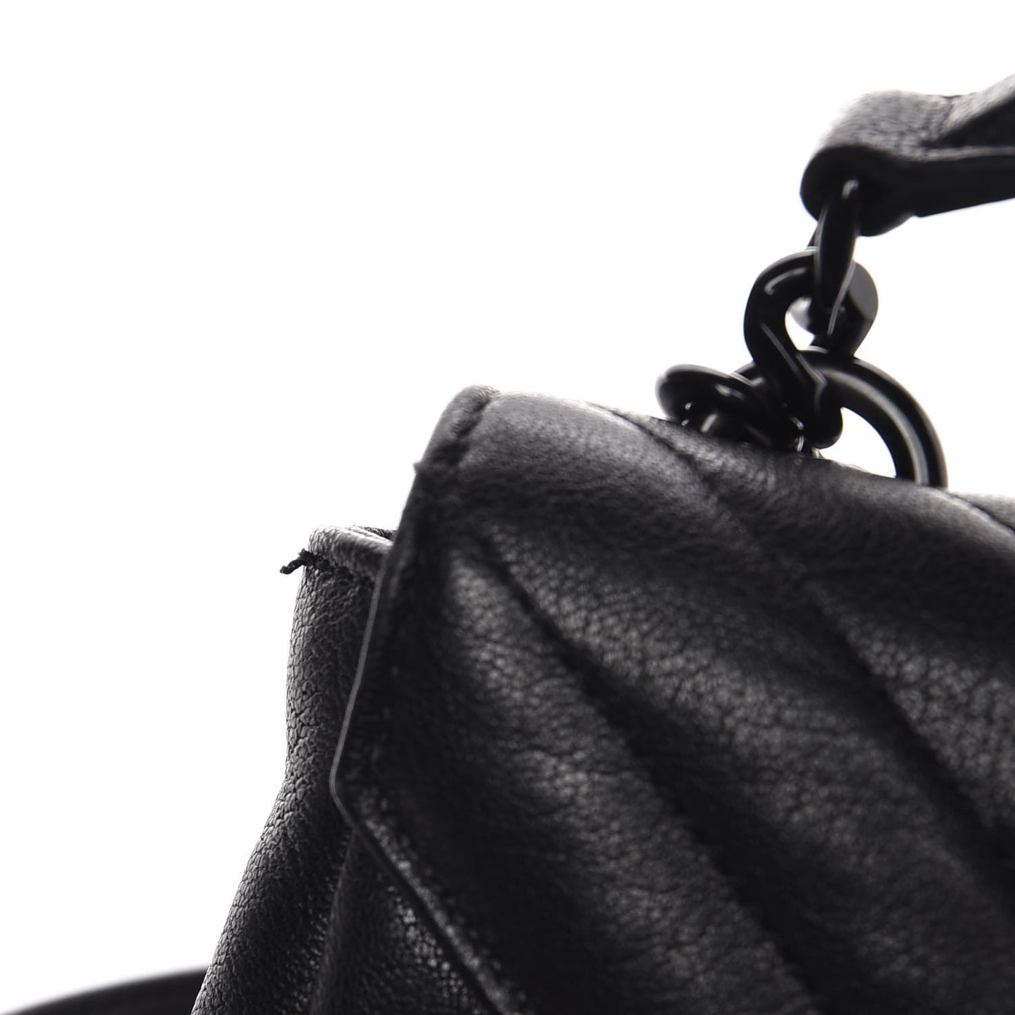 Sheepskin Matelasse Chevron Monogram College Chain Wallet Black