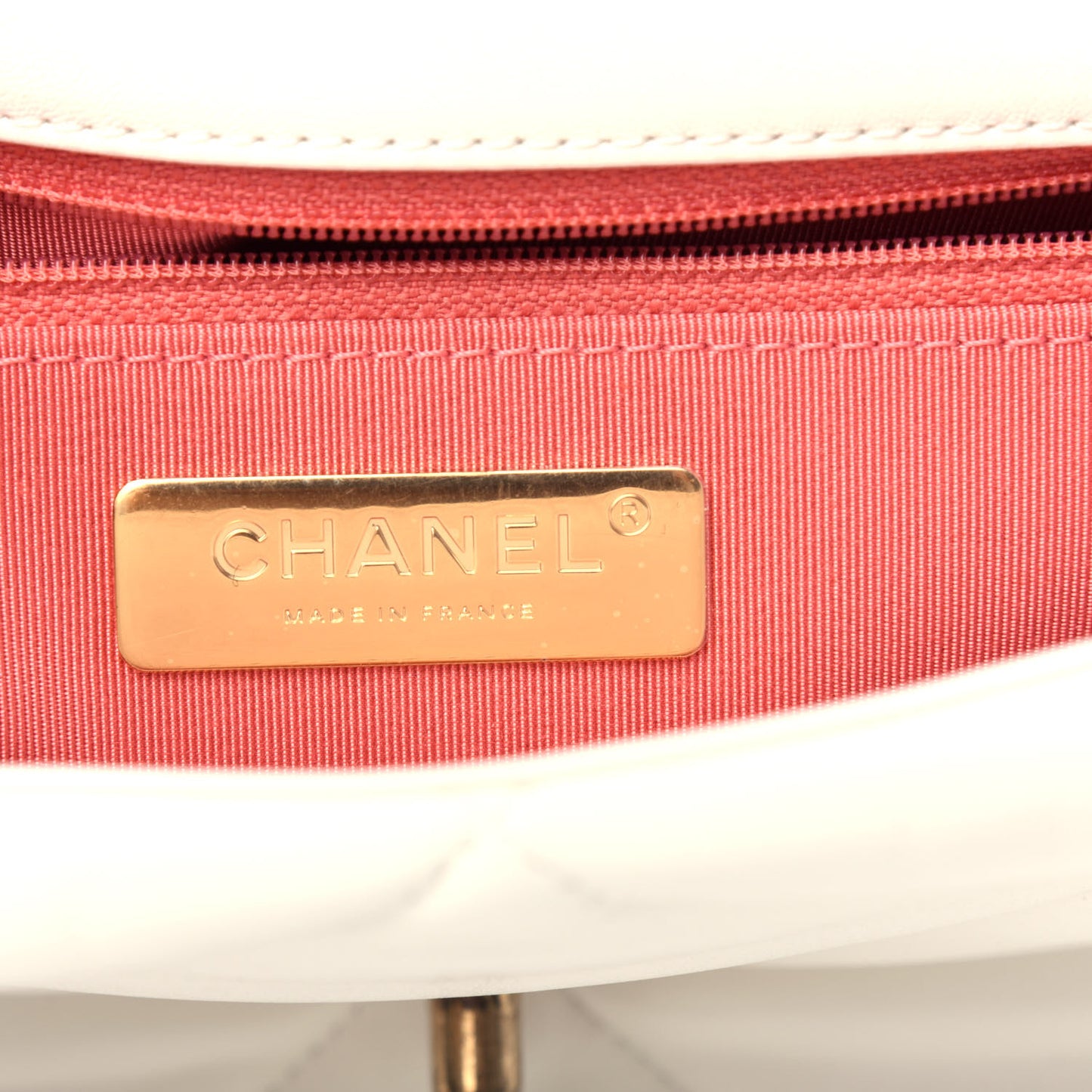Lambskin Quilted Large Chanel 19 Flap White