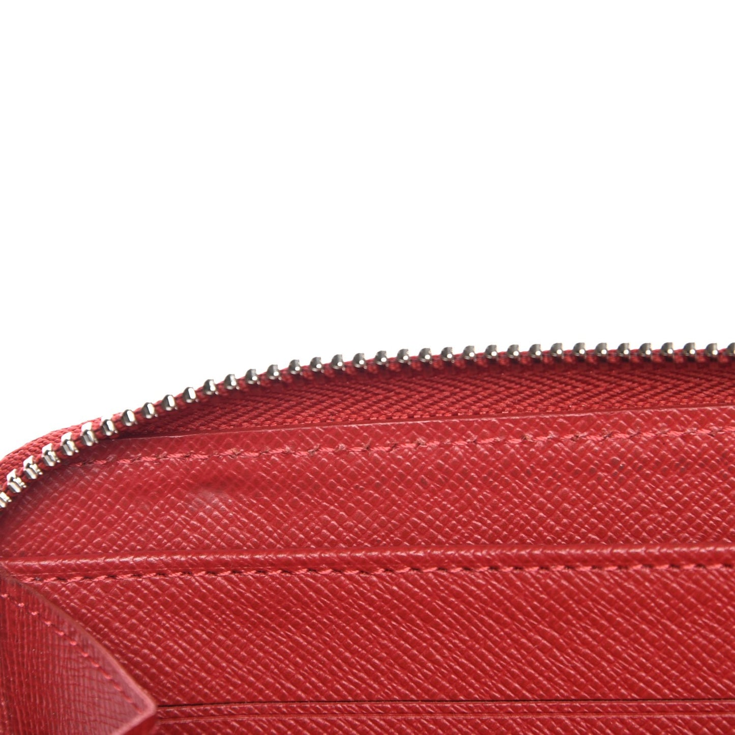 Epi Zippy Wallet Carmine