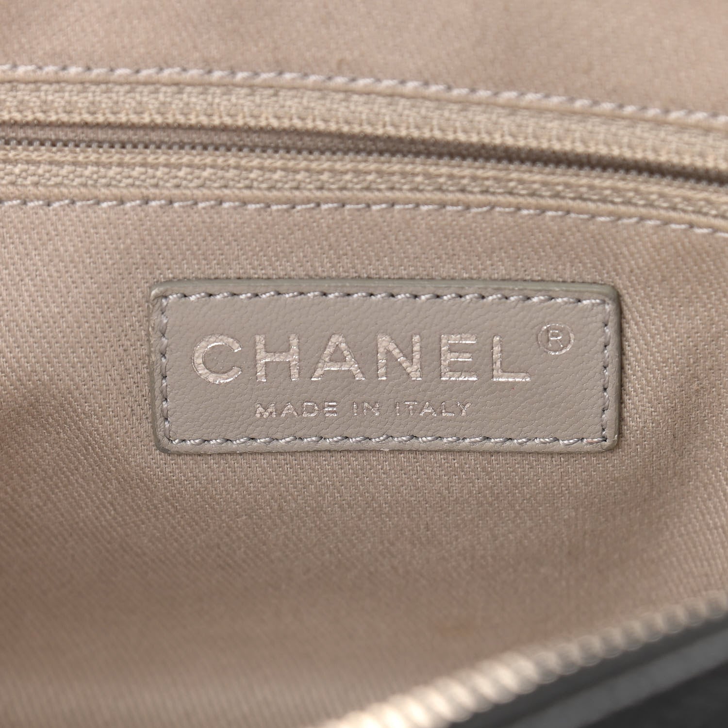 Chanel Caviar Quilted Medium Easy Flap Black 5 of 9