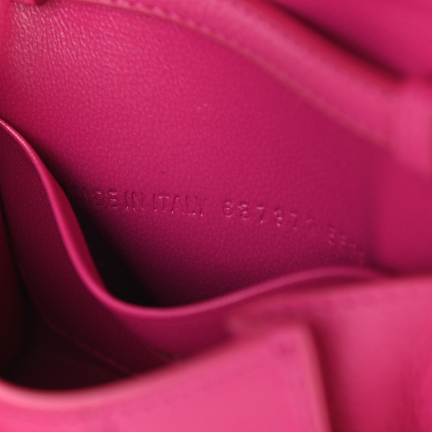 Grained Calfskin Tonal B Hourglass Top Handle Bag Mini Fuchsia