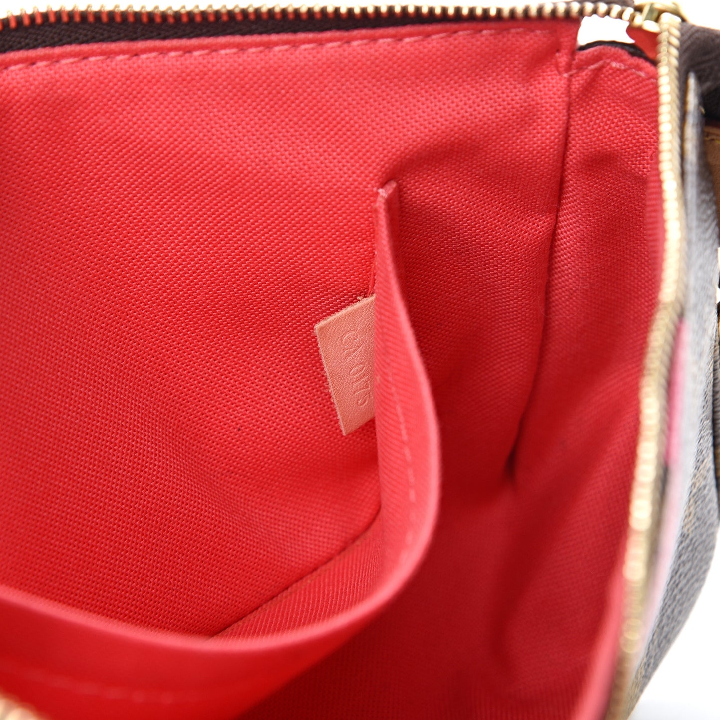 Monogram V Pochette Accessories Grenade