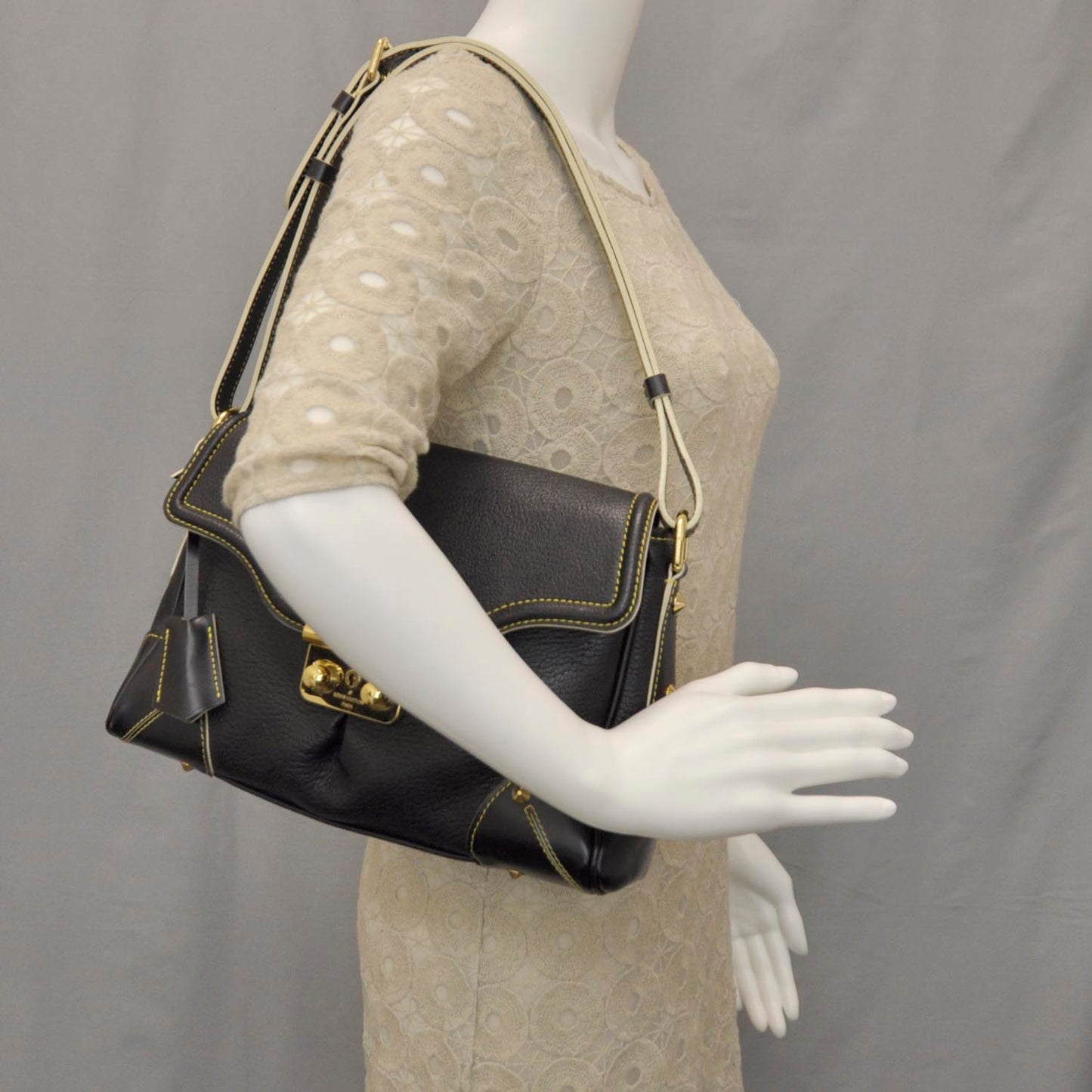 Suhali L Essentiel Black