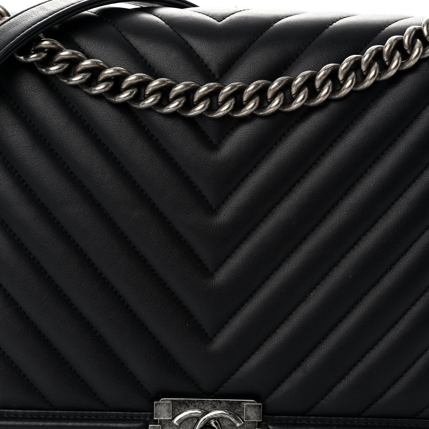 Calfskin Chevron Quilted Large Boy Flap Black