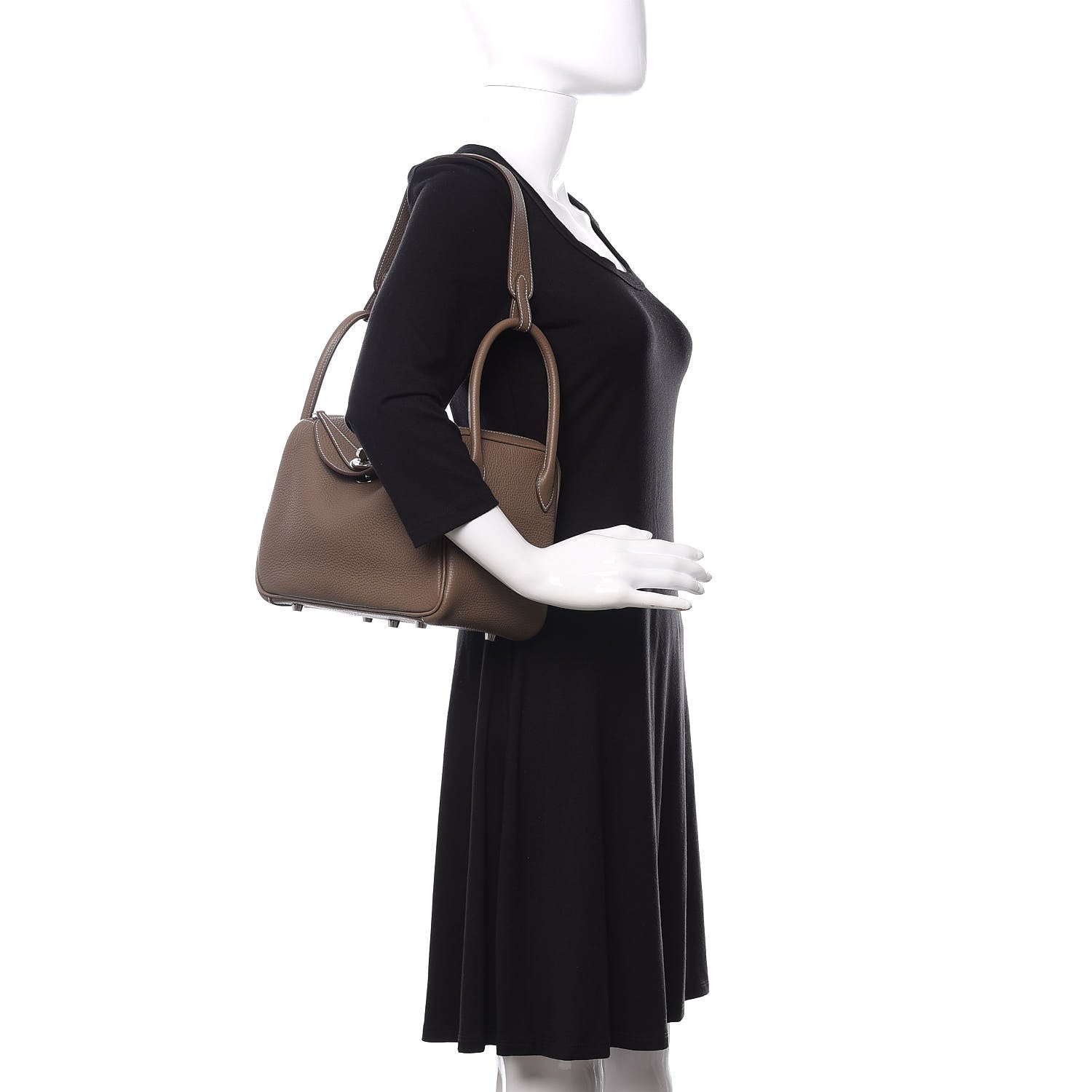 Hermes Taurillon Clemence Lindy 26 Etoupe 2 of 11