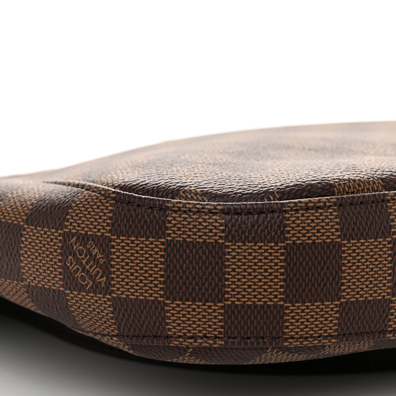 Louis Vuitton Damier Ebene South Bank Besace 9 of 10
