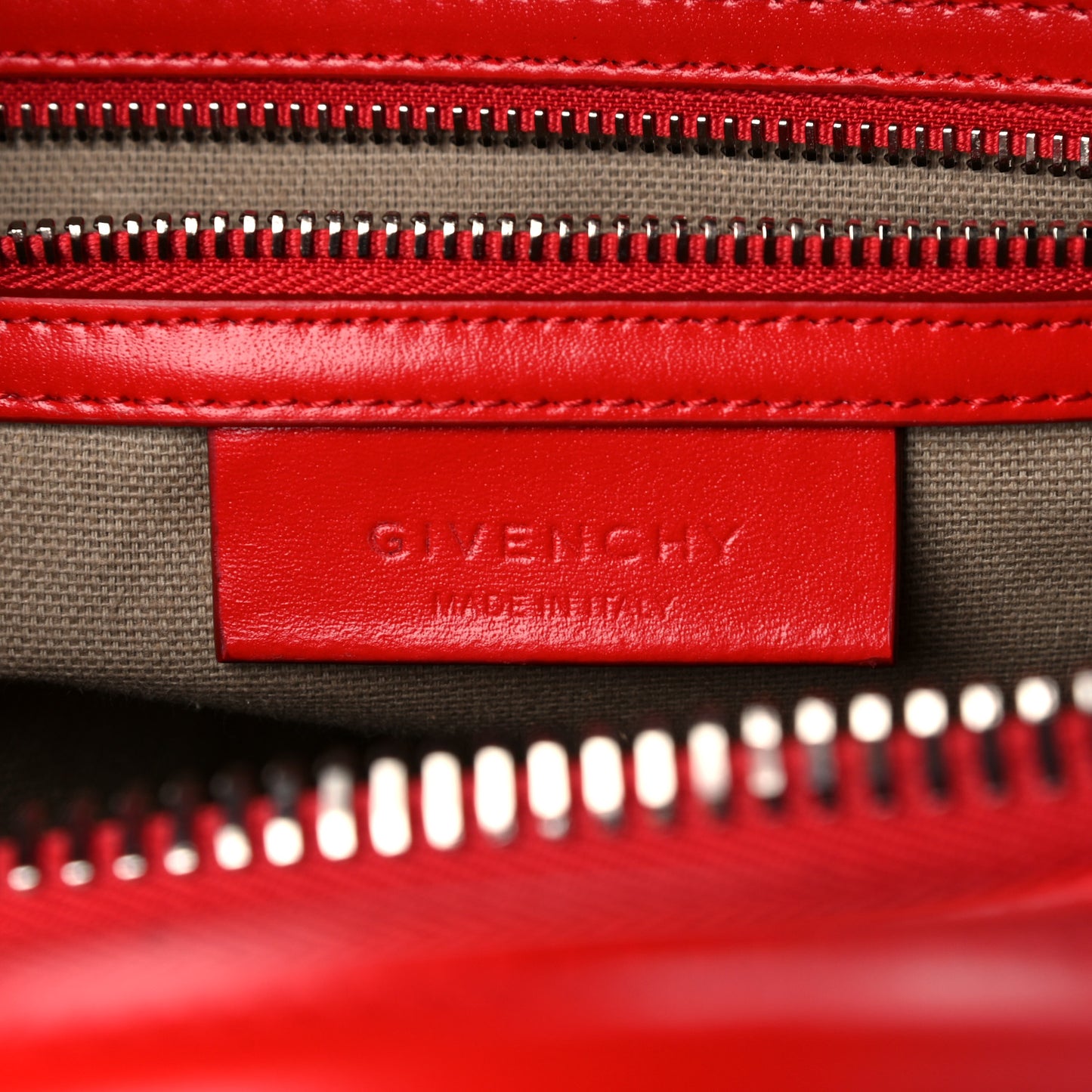 Shiny Lord Calfskin Small Antigona Medium Red