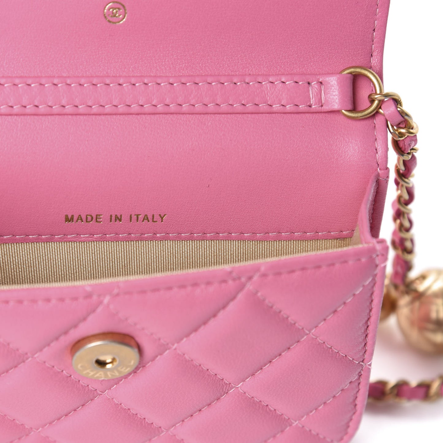 Lambskin Quilted Pearl Crush Clutch With Chain Pink