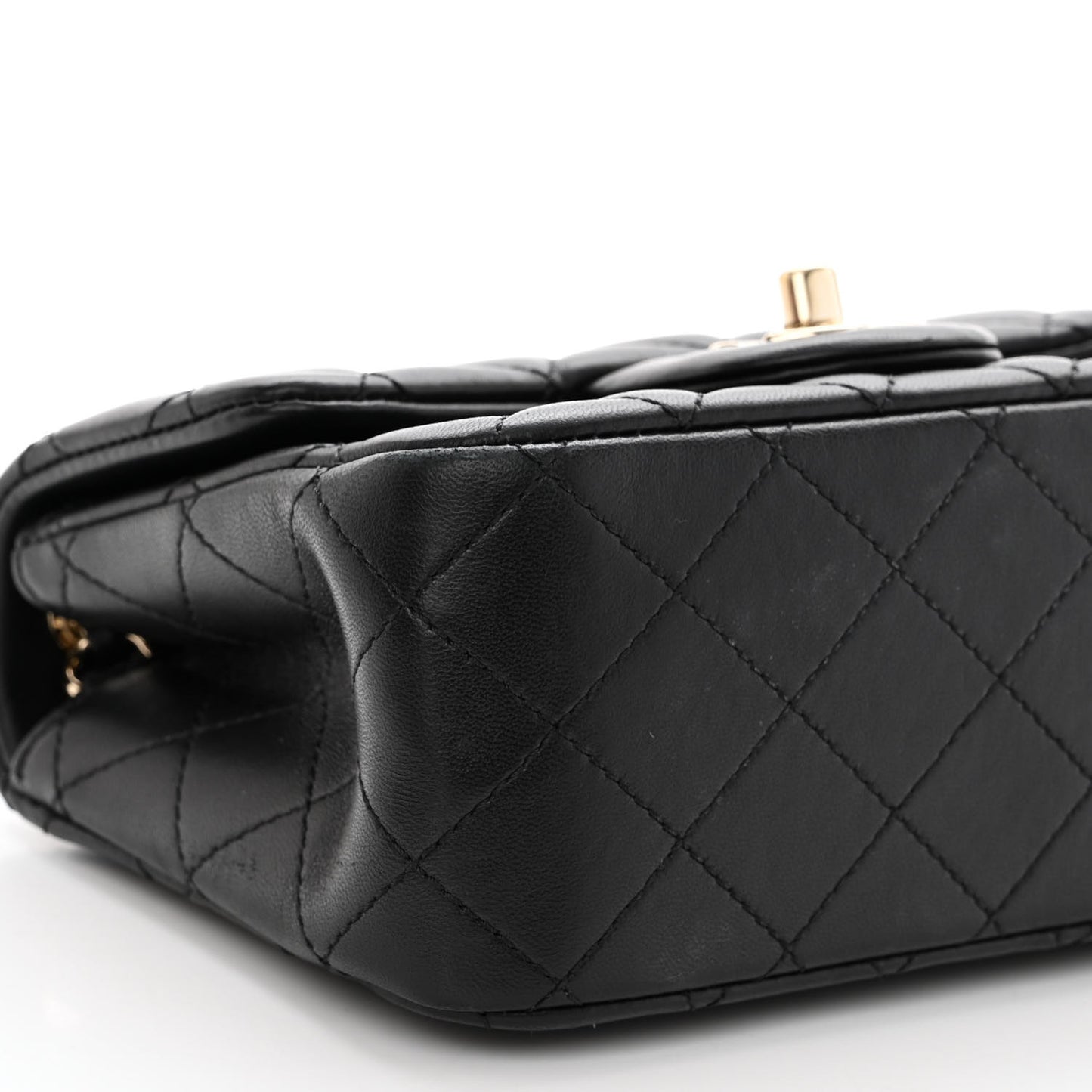 Lambskin Quilted Enamel Mini Pearl Crush Flap Black