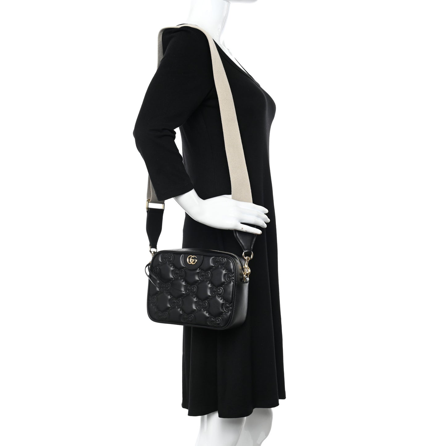 Calfskin GG Matelasse Shoulder Bag Black Natural