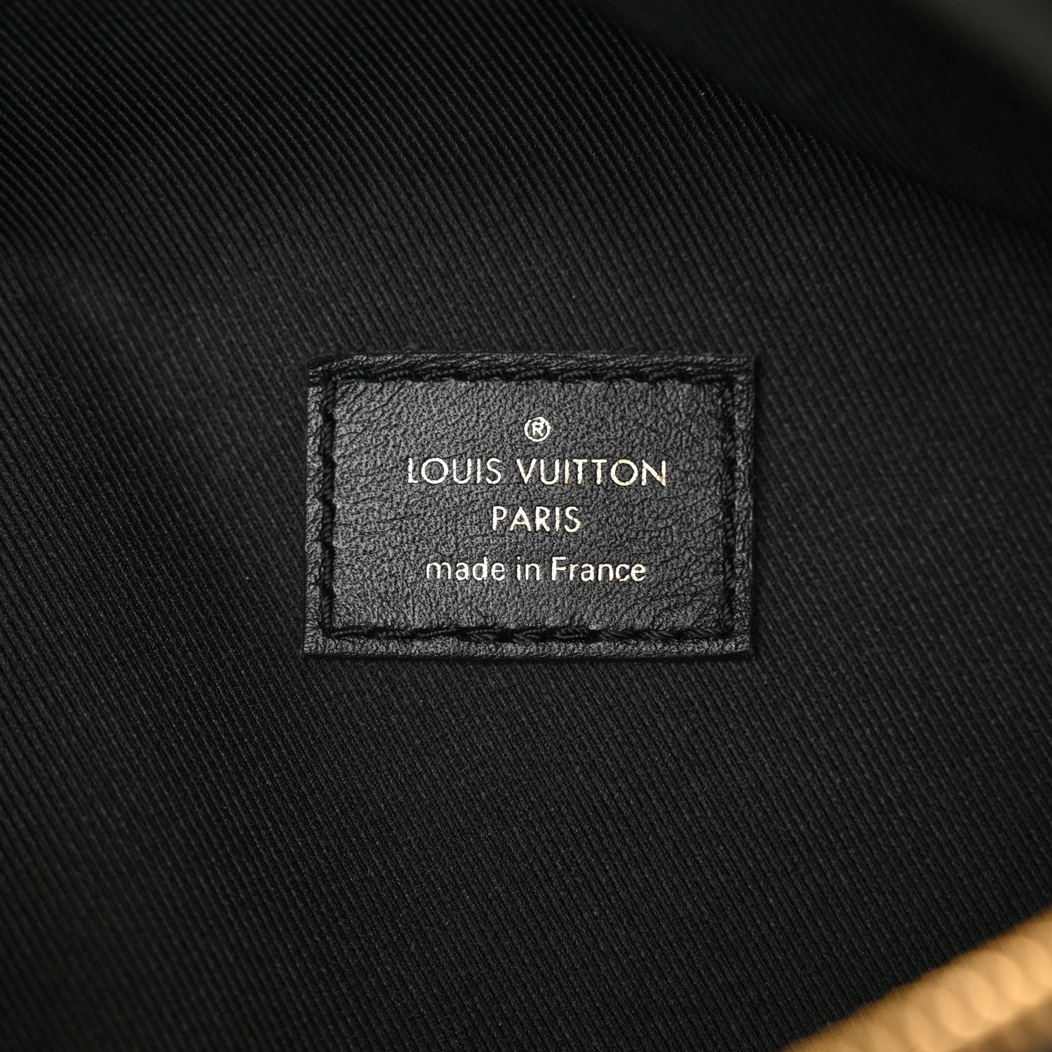 Louis Vuitton Calfskin Quilted New Wave Bumbag Black 6 of 14