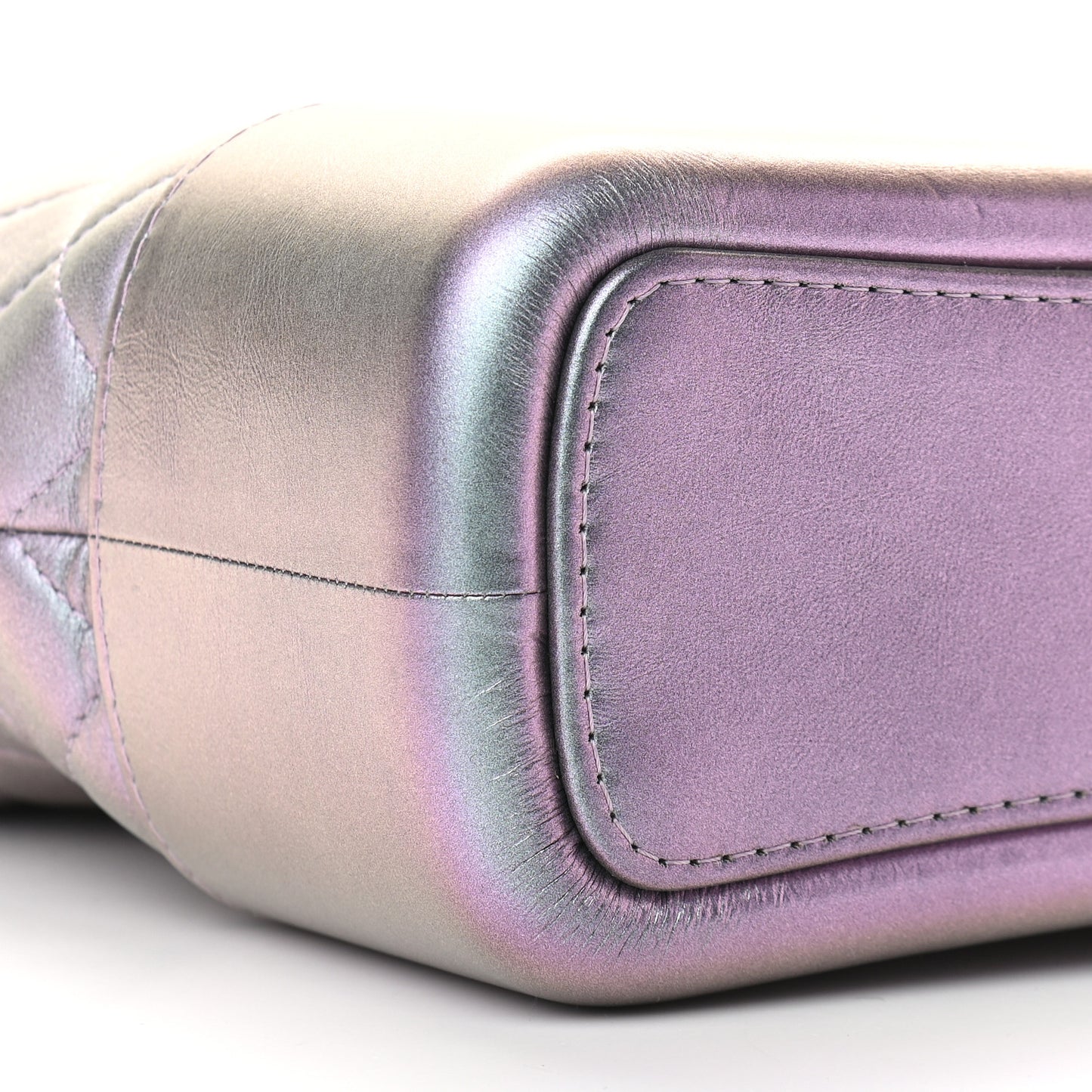 Iridescent Lambskin Calfskin Quilted Medium Gabrielle Hobo Light Purple