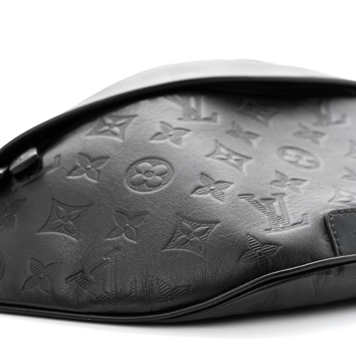 Louis Vuitton Calfskin Monogram Shadow Discovery Bumbag Black 8 of 9