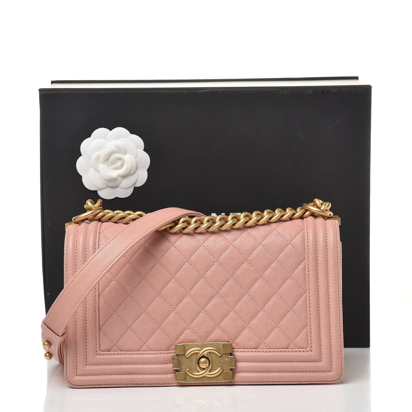 Caviar Quilted Medium Boy Flap Pink