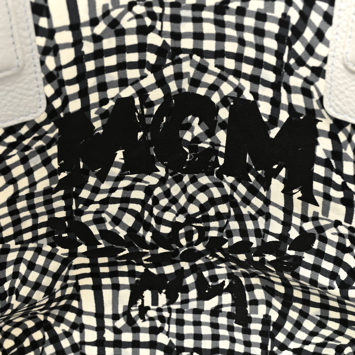 Visetos Medium Liz Reversible Shopper Tote White