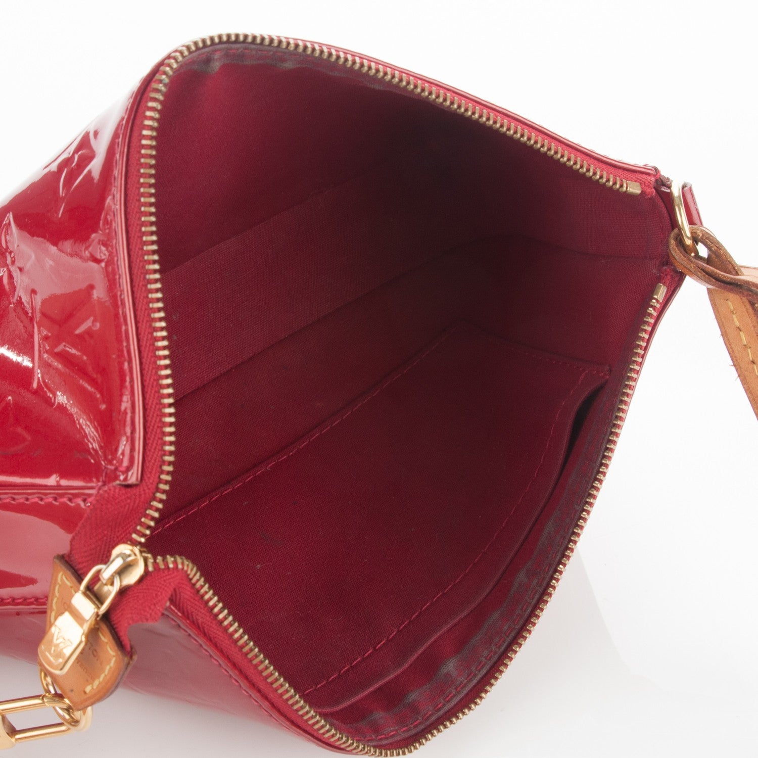 Louis Vuitton Vernis Pochette Accessories NM Pomme d'Amour 5 of 9