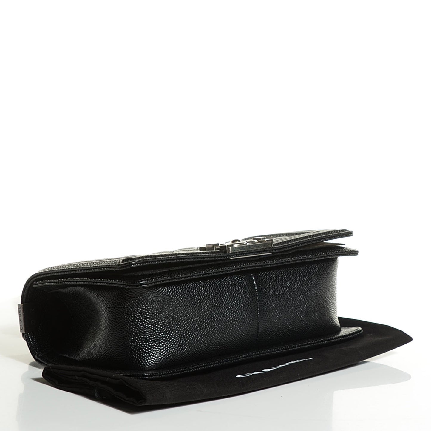 Caviar Quilted Medium Boy Flap Black