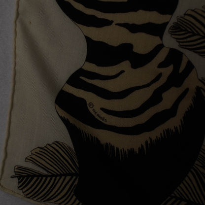 Hermes Cashmere Silk Zebra Pegasus Shawl 140 White Black Naturel 7 of 8